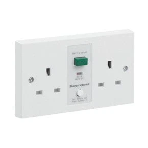 Greenbrook RCD SafetySure Twin U/Switch Socket Whiteite - M22W 3 Greenbrook RCD SafetySure Twin U/Switch Socket Whiteite - M22W