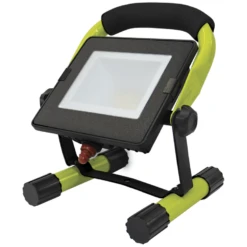 Luceco Eco Work Light 2500Lm 30W 5000K 1.5M H05Rn-F Cable Uk Plug - EFLDW30B50