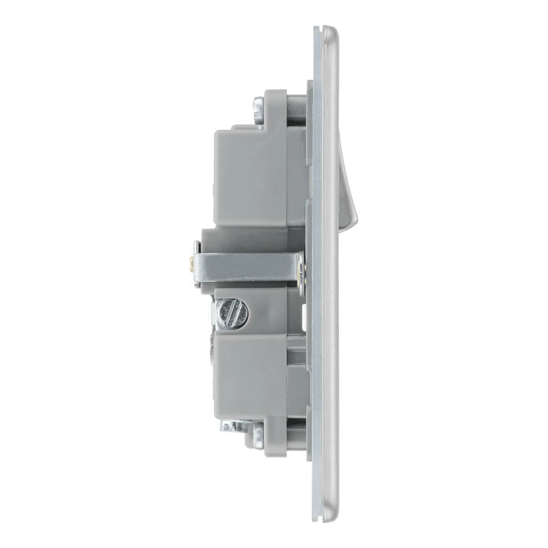 BG Screwless Flatplate Brushed Steel Single Switched 13A Power Socket With Usb Charging - 2X Usb Sockets (2.1A) - Grey Insert - 4 BG Screwless Flatplate Brushed Steel Single Switched 13A Power Socket With Usb Charging - 2X Usb Sockets (2.1A) - Grey Insert - - Image 2