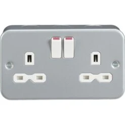 Knightsbridge Metal Clad 13A 2G DP Switched Socket - MR9000